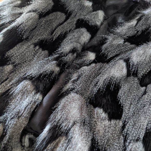 Forever21 Faux Fur Grey Black Coat - Picture 4 of 6